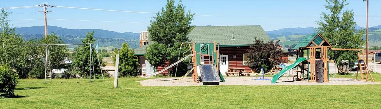 Wolf Den Log Cabin Motel And Rv Park Thayne 외부 사진